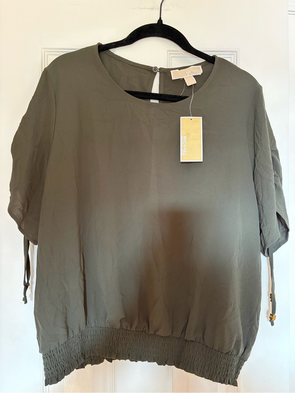 Michael Kors Olive Green Short Sleeve Tie-Detail Blouse NWT - Picture 1 of 6